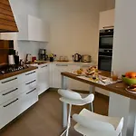 Apartment Stylish Lakefront House